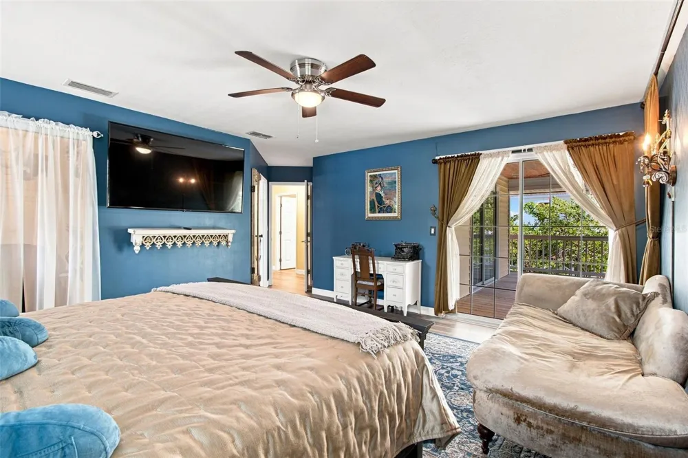 389 GEORGIA AVENUE Crystal Beach, FL 34681