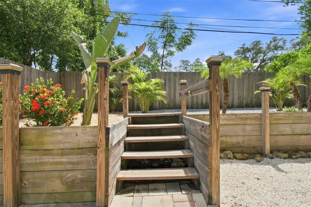 389 GEORGIA AVENUE Crystal Beach, FL 34681