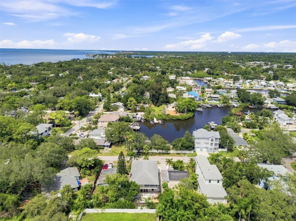 389 GEORGIA AVENUE Crystal Beach, FL 34681