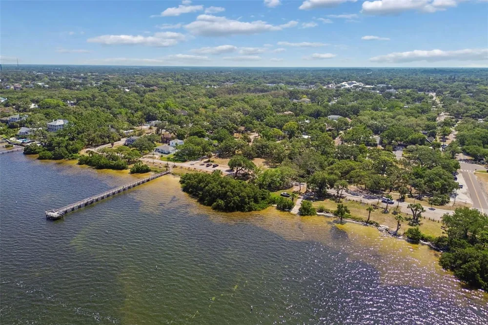 389 GEORGIA AVENUE Crystal Beach, FL 34681