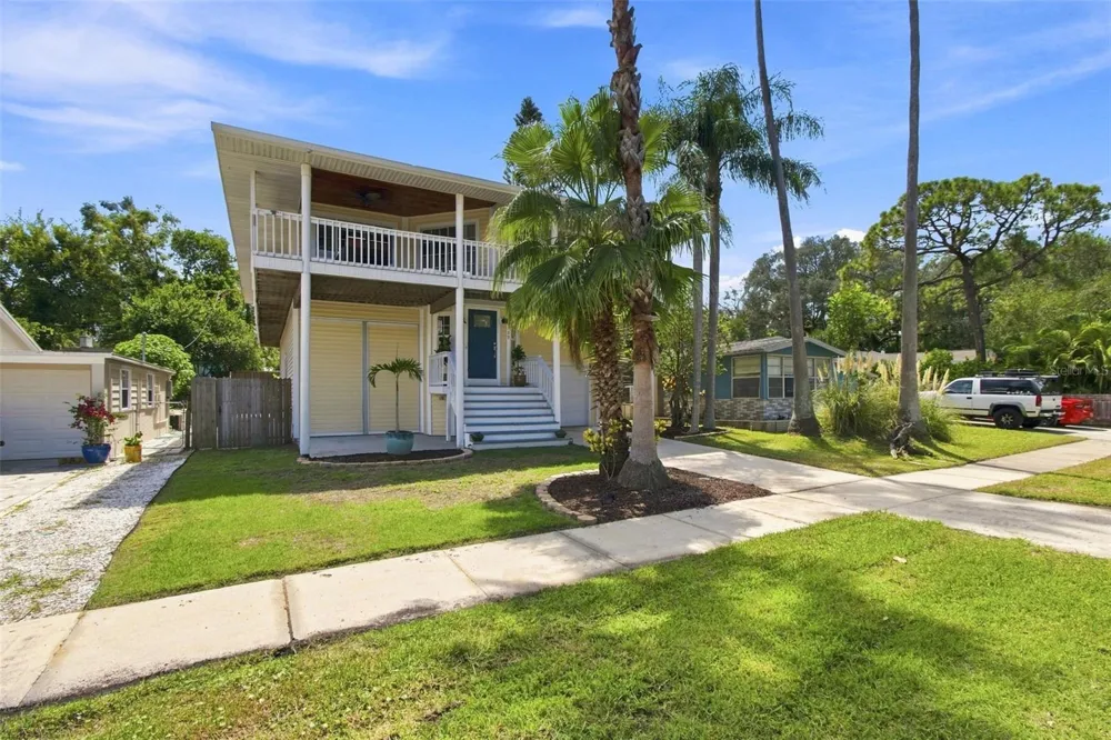 389 GEORGIA AVENUE Crystal Beach, FL 34681
