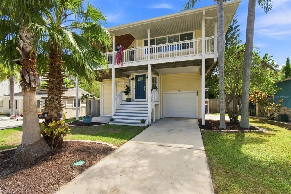 389 GEORGIA AVENUE Crystal Beach, FL 34681