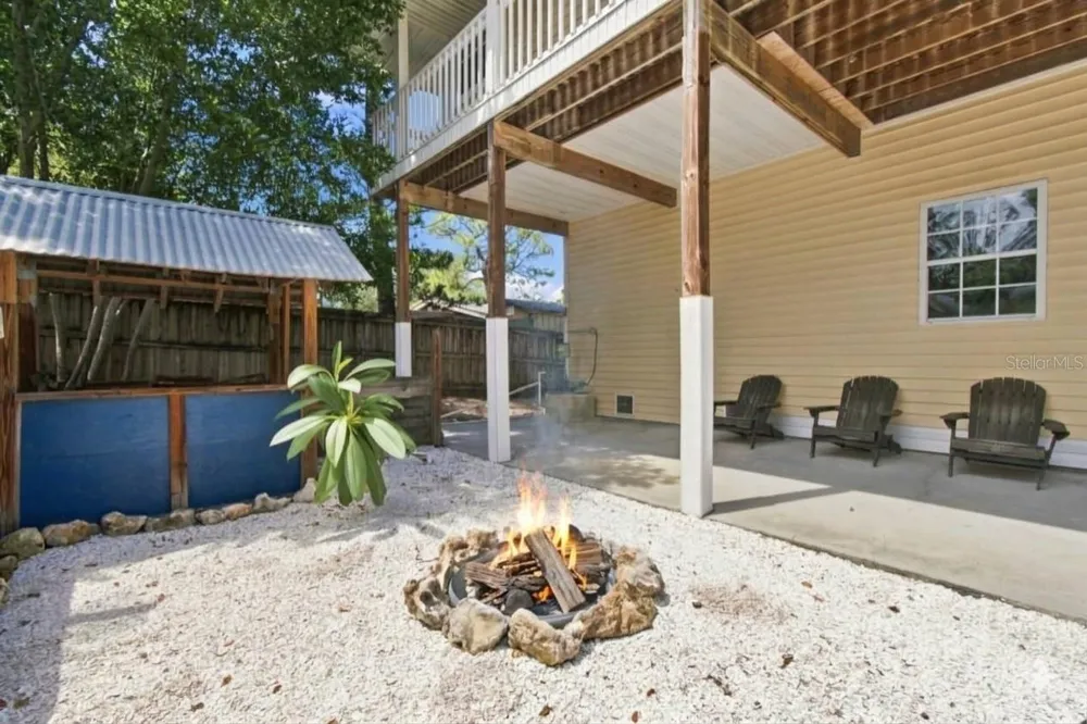 389 GEORGIA AVENUE Crystal Beach, FL 34681