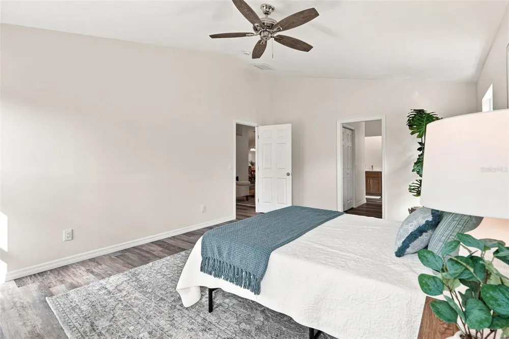 924 HARBOR TOWN DRIVE Venice, FL 34292
