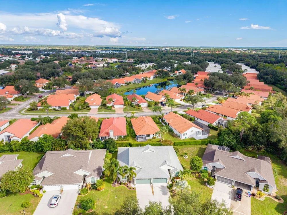 924 HARBOR TOWN DRIVE Venice, FL 34292