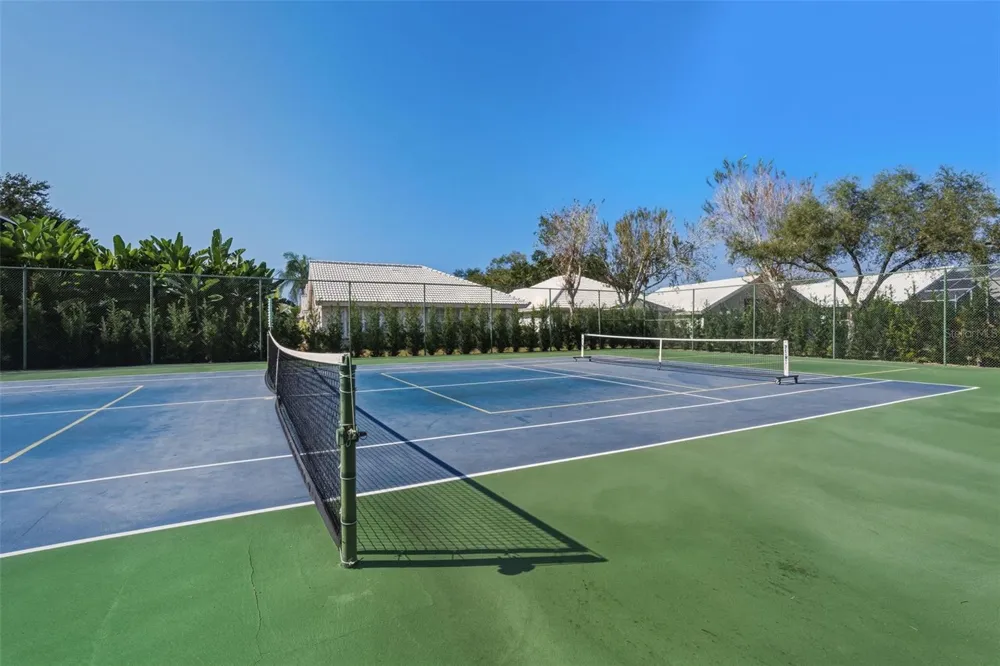 924 HARBOR TOWN DRIVE Venice, FL 34292
