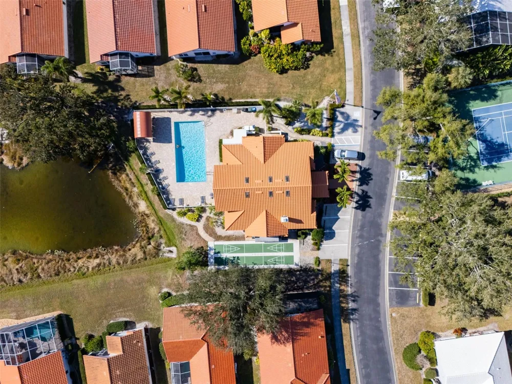 924 HARBOR TOWN DRIVE Venice, FL 34292