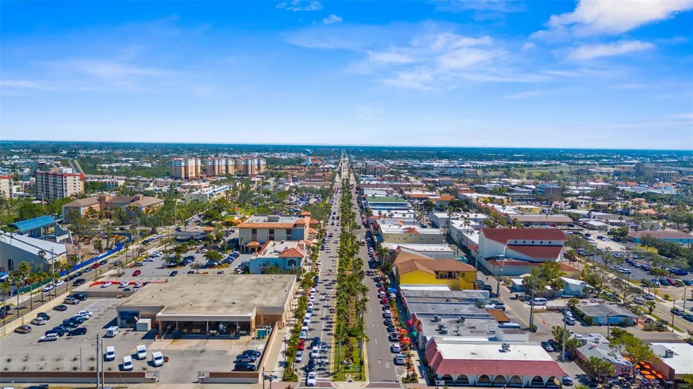 924 HARBOR TOWN DRIVE Venice, FL 34292
