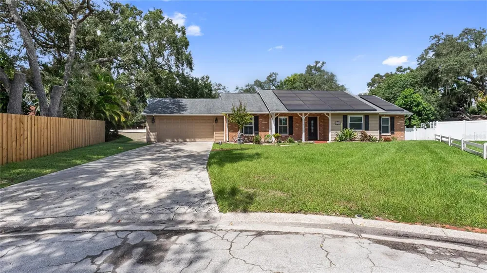 5304 ROSECREST CIRCLE Tampa, FL 33617