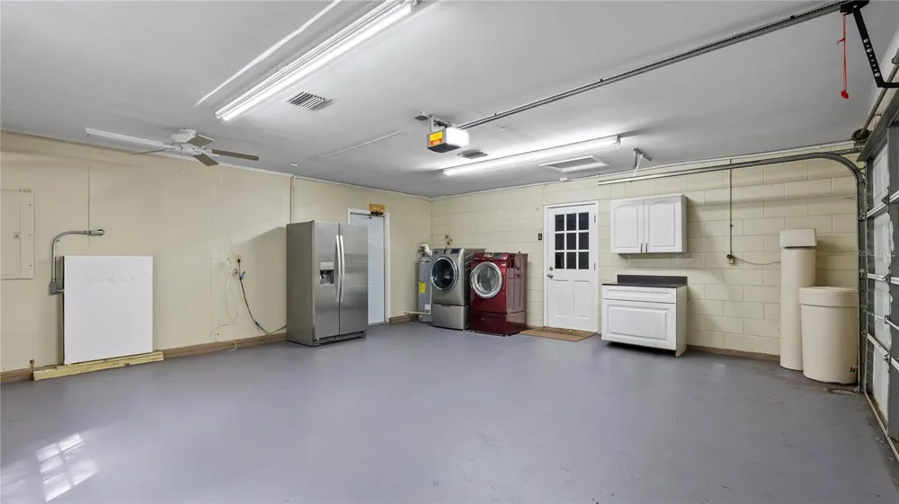 5304 ROSECREST CIRCLE Tampa, FL 33617