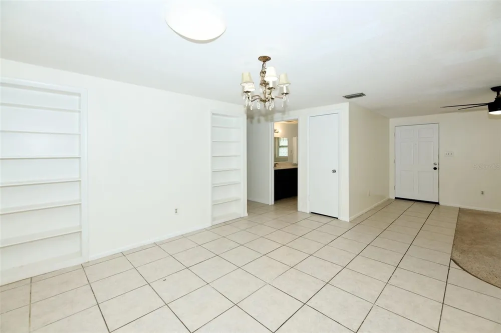 6228 PAULINE AVENUE Sarasota, FL 34231