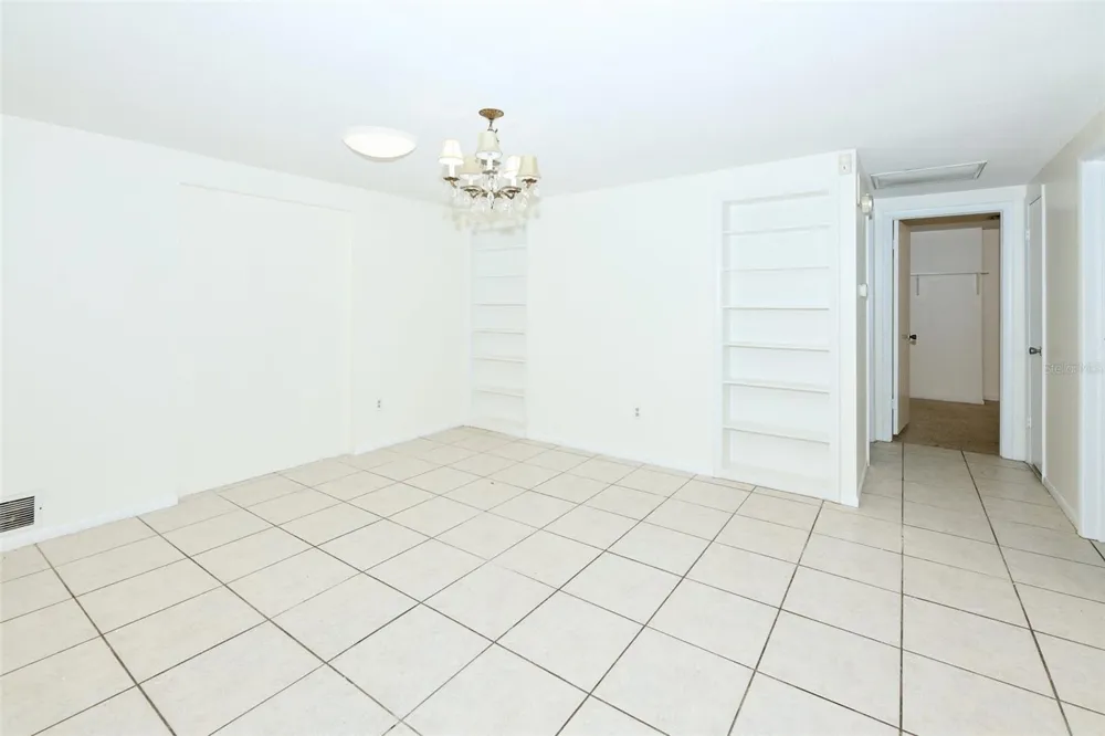 6228 PAULINE AVENUE Sarasota, FL 34231