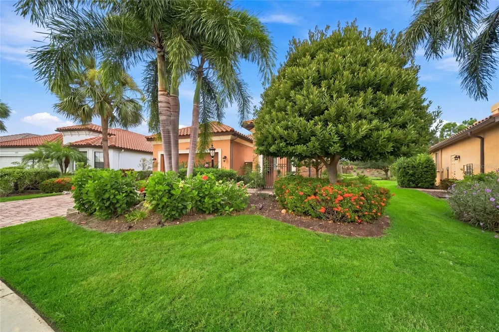 12672 FONTANA LOOP Bradenton, FL 34211