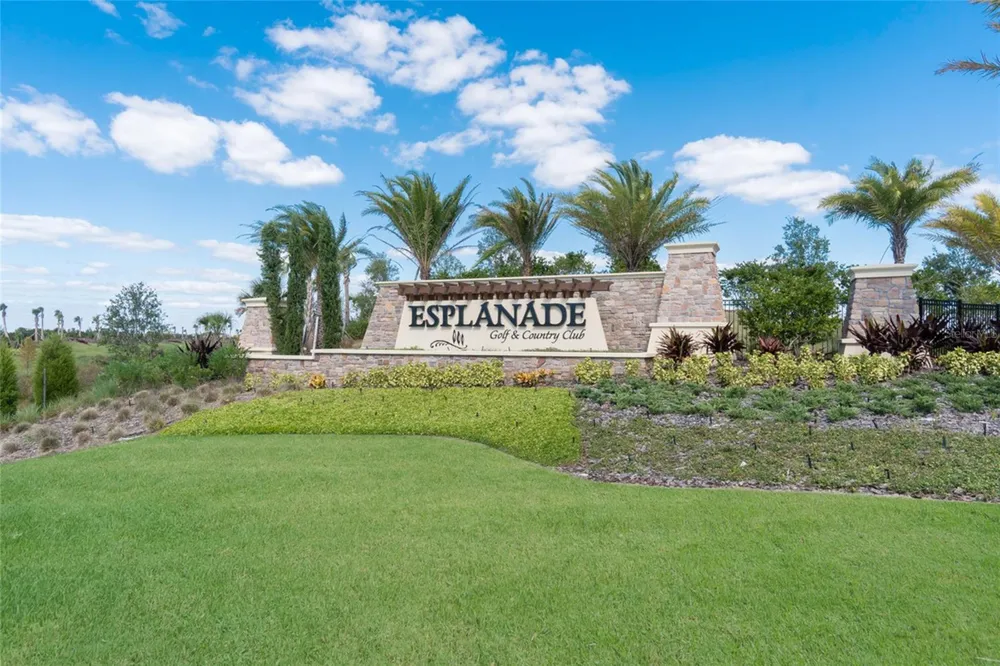 12672 FONTANA LOOP Bradenton, FL 34211