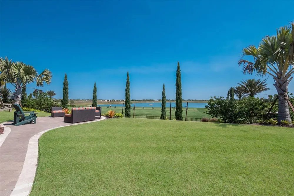 12672 FONTANA LOOP Bradenton, FL 34211