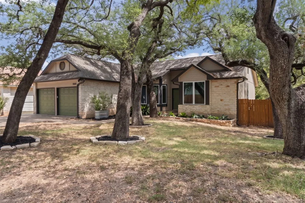 13201 Briar Hollow Drive Austin, TX 78729