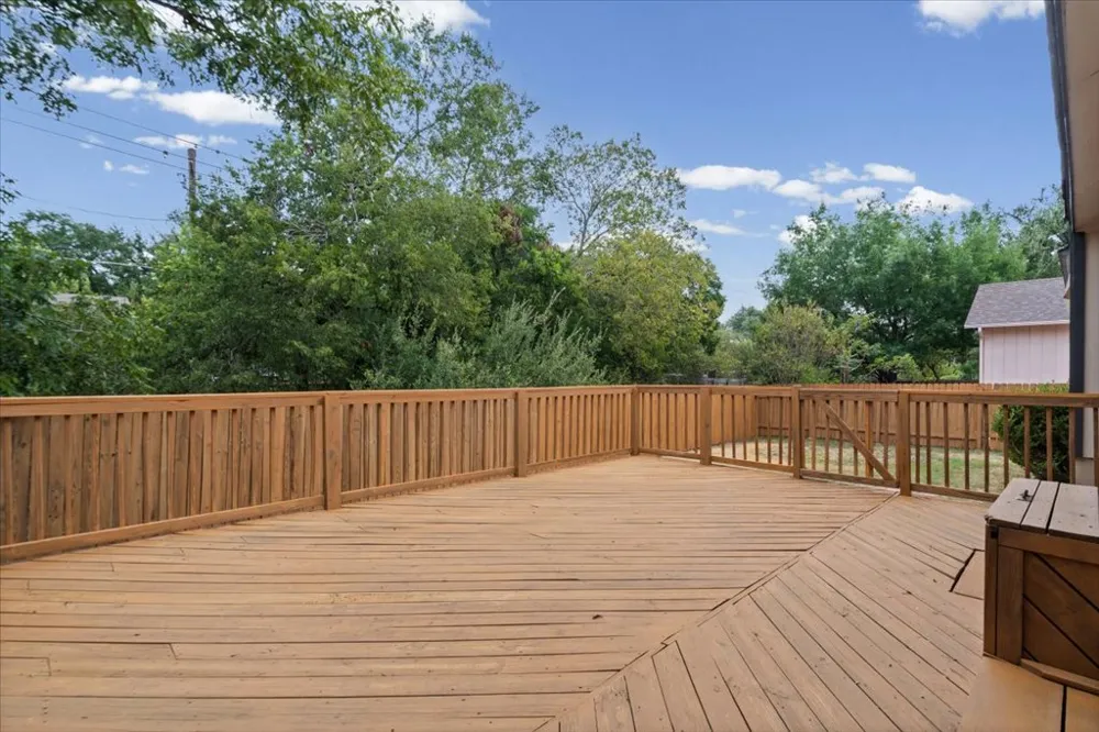 13201 Briar Hollow Drive Austin, TX 78729