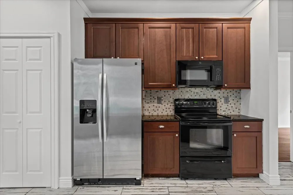 13201 Briar Hollow Drive Austin, TX 78729