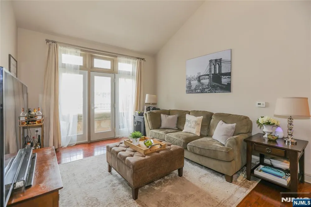 7400 River Road 434 North Bergen, NJ 07047