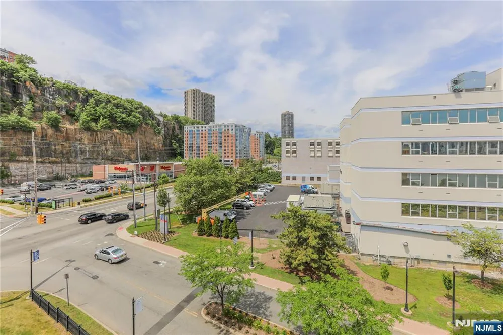 7400 River Road 434 North Bergen, NJ 07047