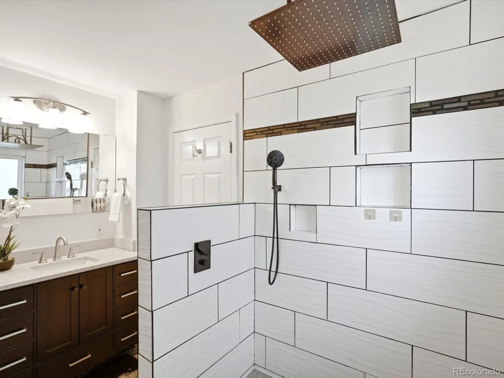 2127 S Ivory Street Aurora, CO 80013