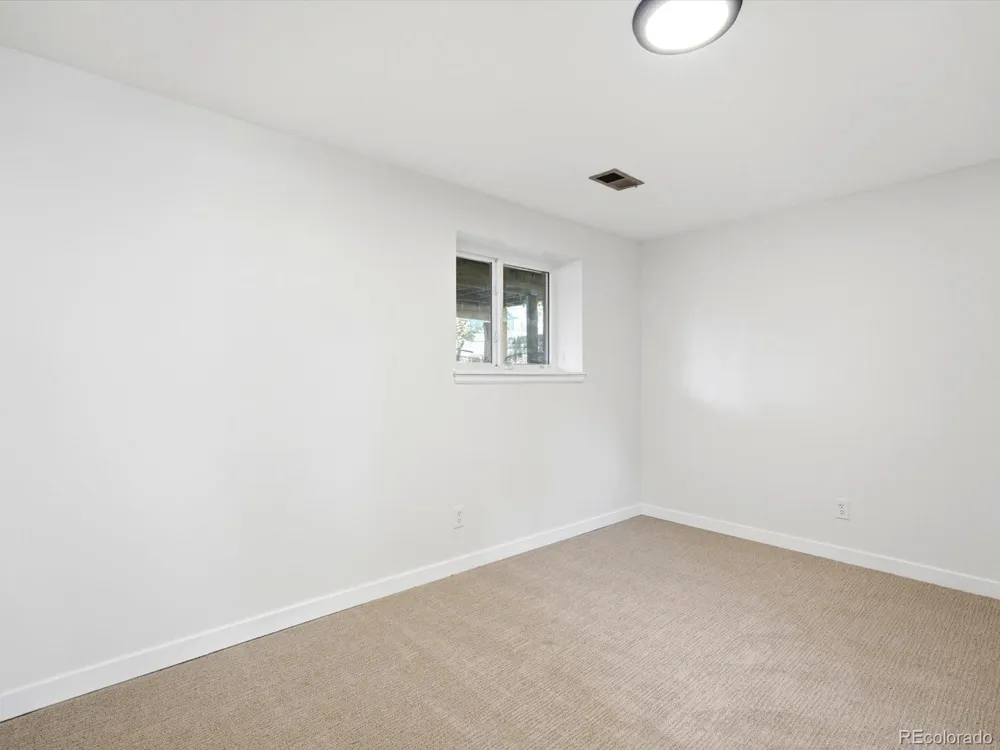 2127 S Ivory Street Aurora, CO 80013