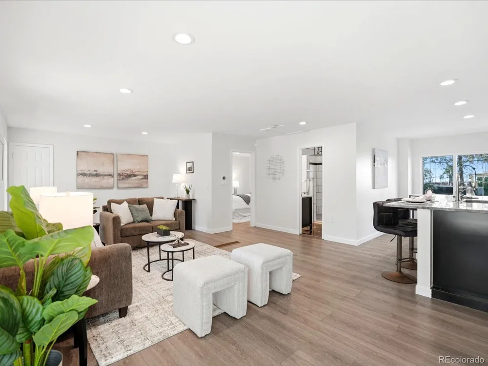 2127 S Ivory Street Aurora, CO 80013