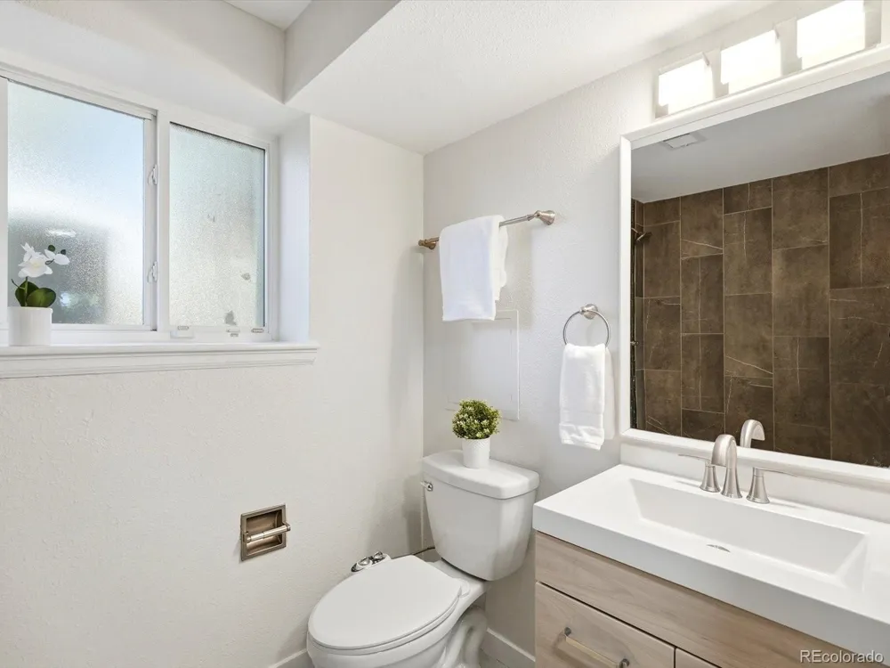 2127 S Ivory Street Aurora, CO 80013