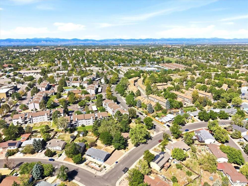 2127 S Ivory Street Aurora, CO 80013