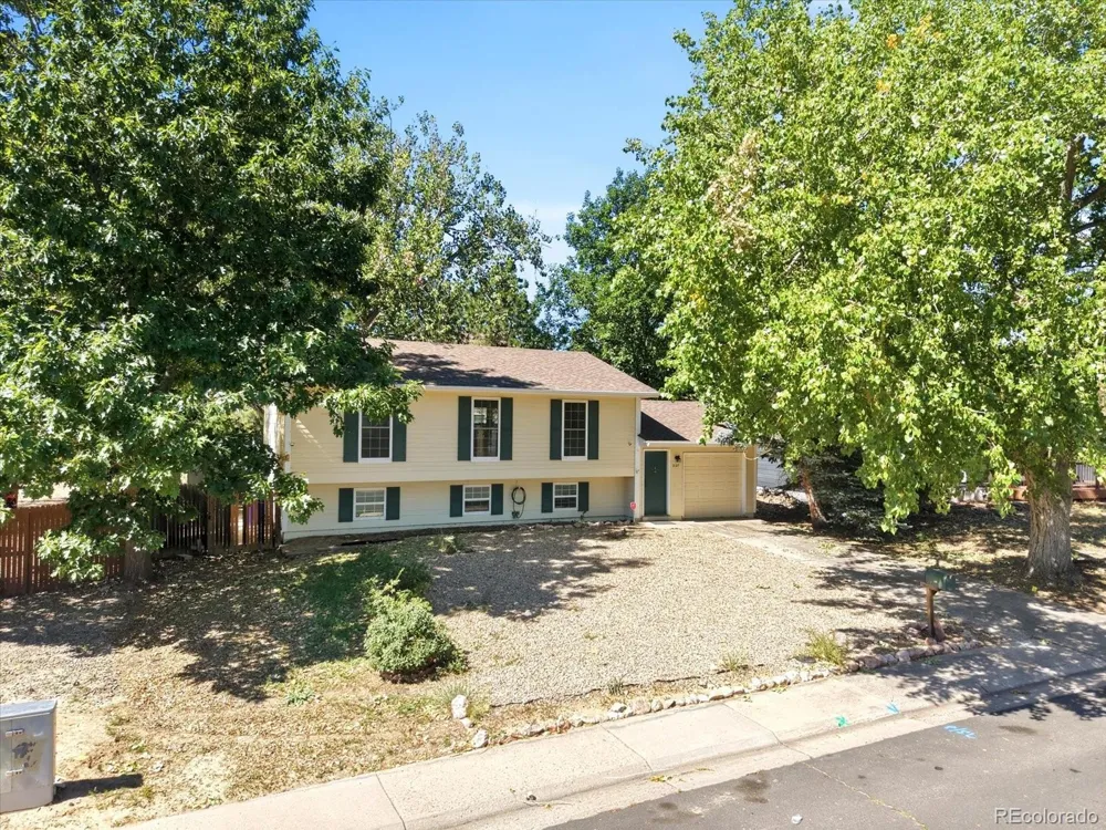 2127 S Ivory Street Aurora, CO 80013