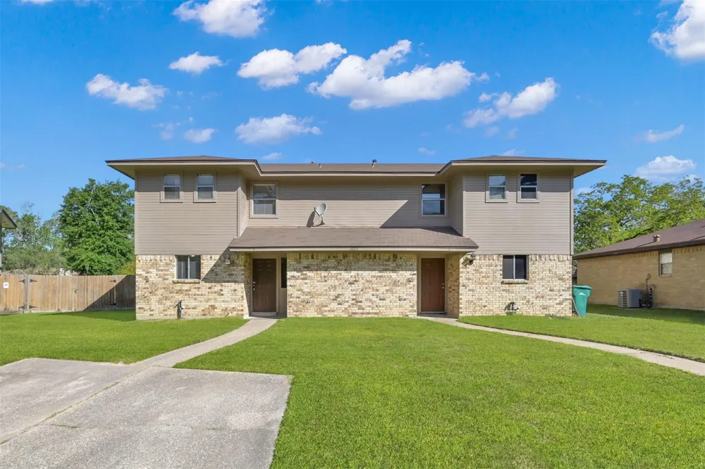 1603 Hazelwood Street Street #B Conroe, TX 77301