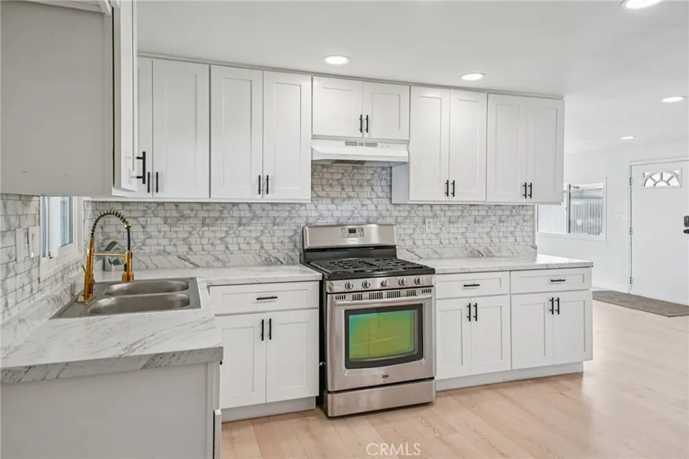 2755 arrow highway 55 #55 La Verne, CA 91750