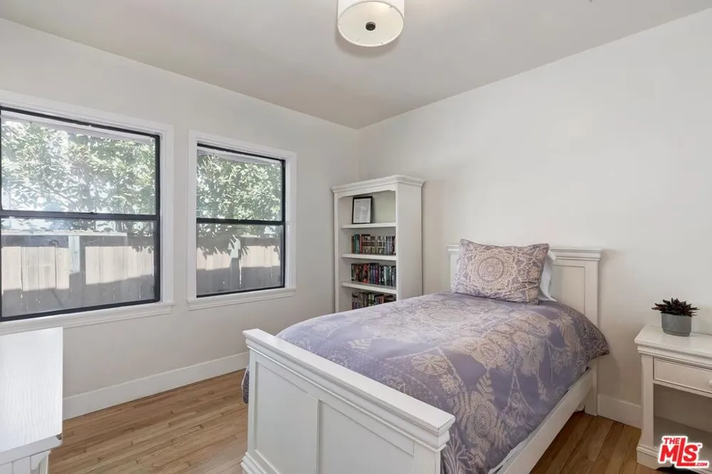 3232 S Beverly Drive Los Angeles, CA 90034
