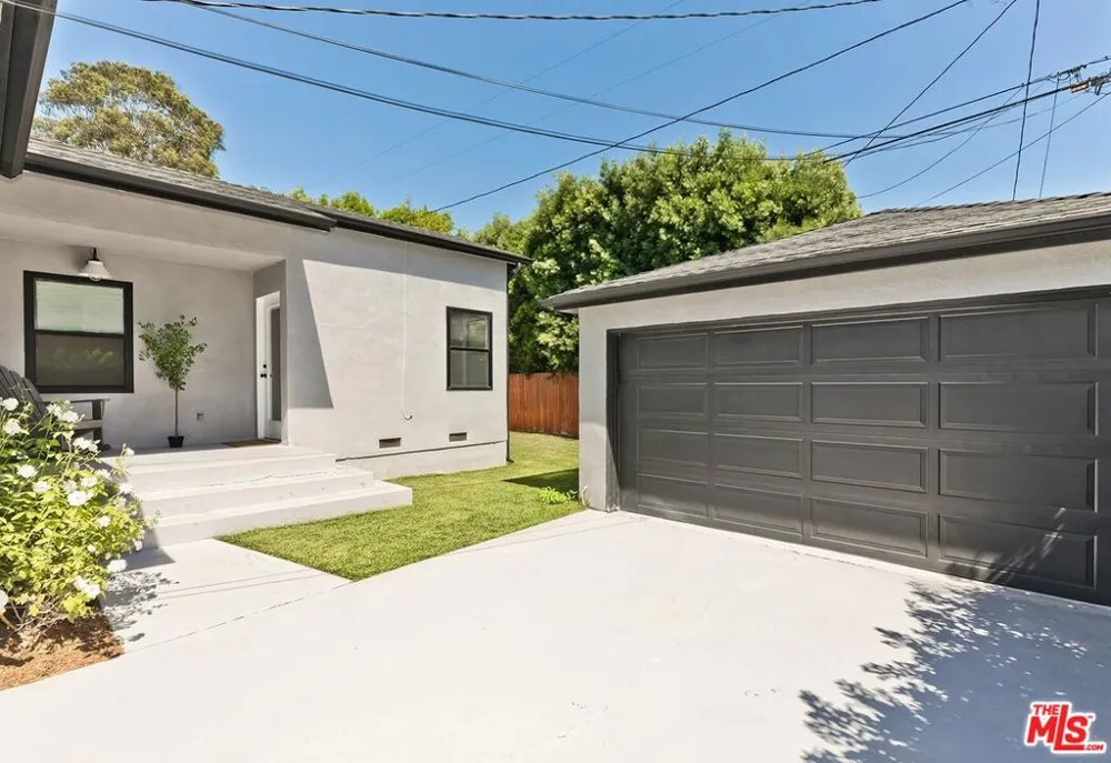 3232 S Beverly Drive Los Angeles, CA 90034