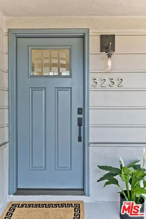 3232 S Beverly Drive Los Angeles, CA 90034