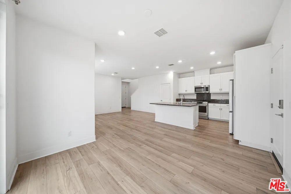 5603 Kate Way #1 Fontana, CA 92336