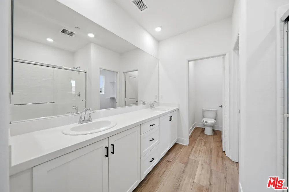 5603 Kate Way #1 Fontana, CA 92336