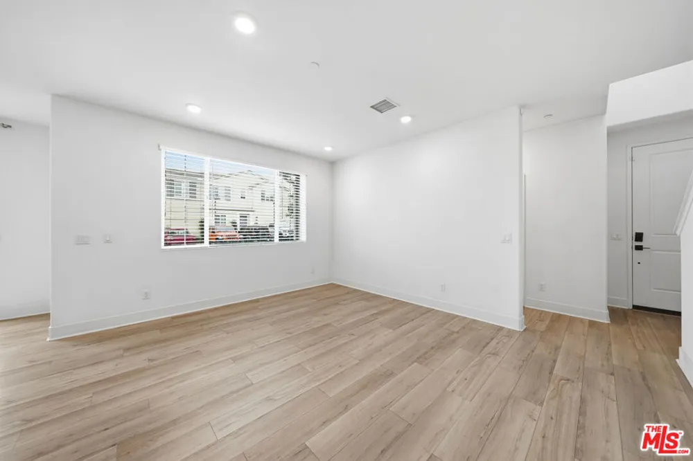 5603 Kate Way #1 Fontana, CA 92336