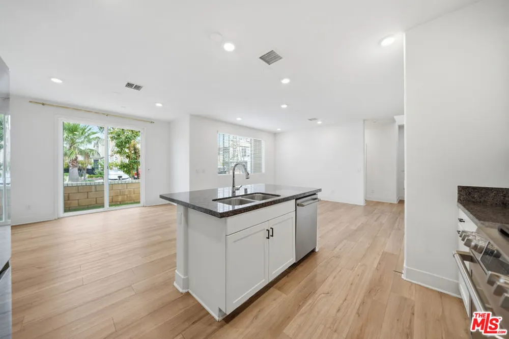 5603 Kate Way #1 Fontana, CA 92336