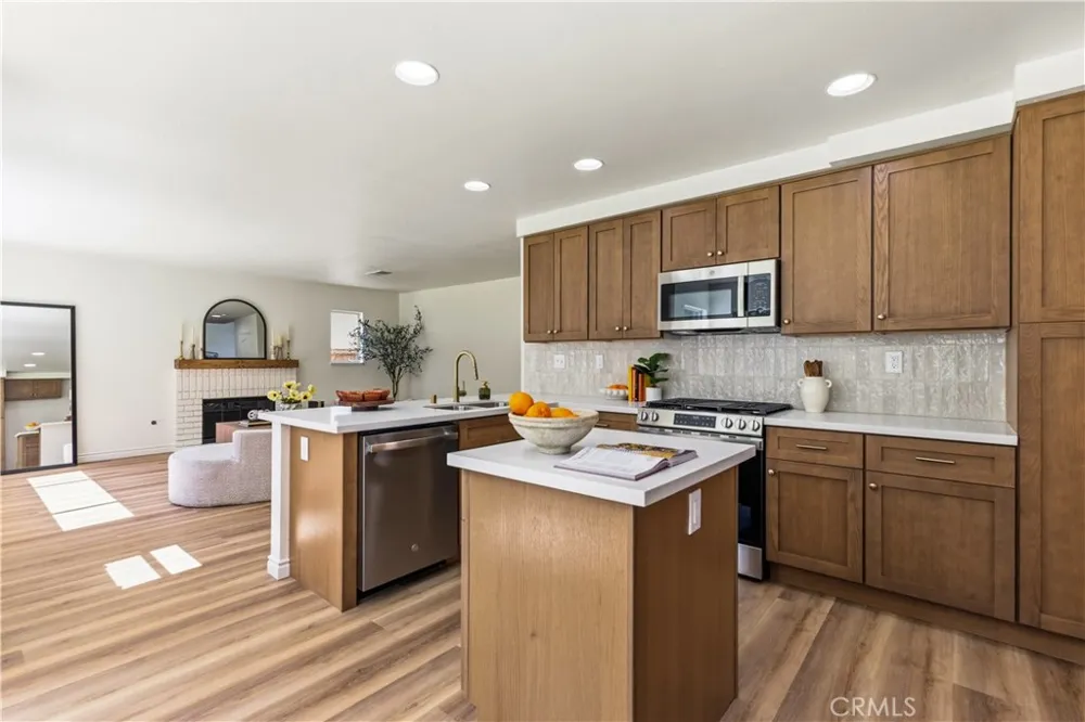1927 Deer Haven Drive Chino Hills, CA 91709