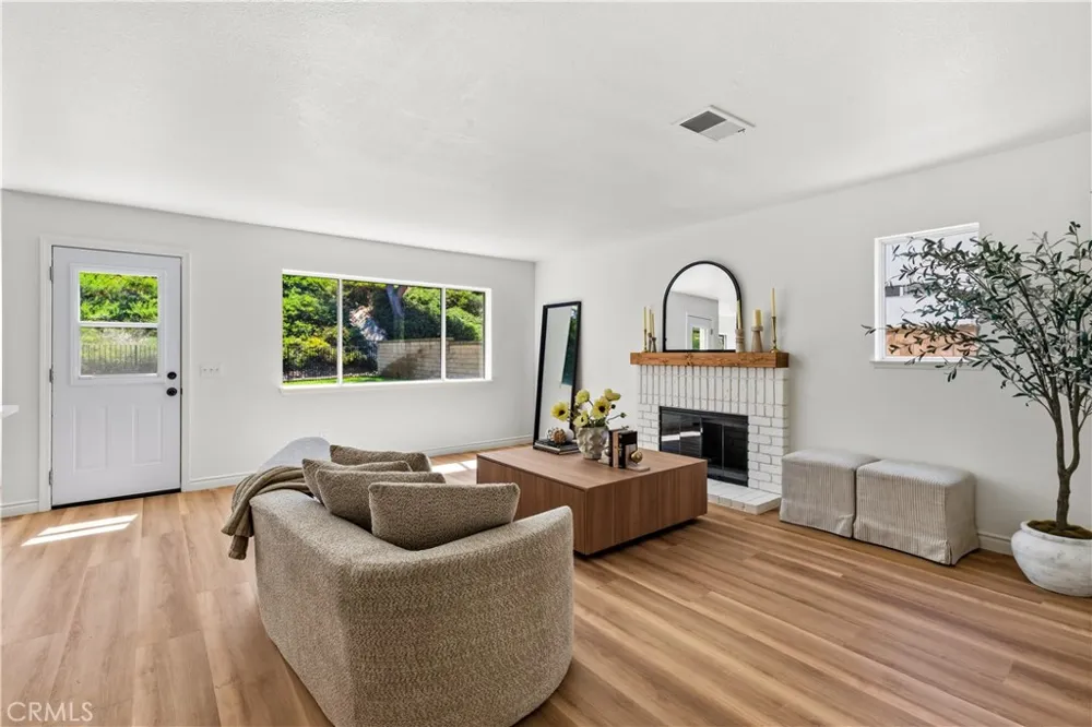 1927 Deer Haven Drive Chino Hills, CA 91709