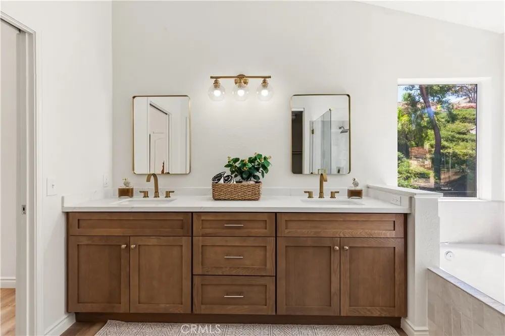 1927 Deer Haven Drive Chino Hills, CA 91709