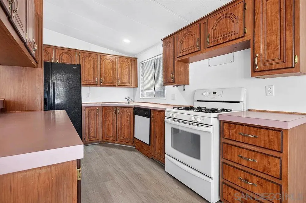 28890 Lilac Rd. Space 5 Valley Center, CA 92082