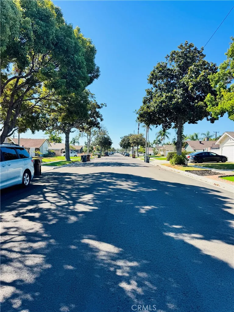 2023 S Janette Anaheim, CA 92802
