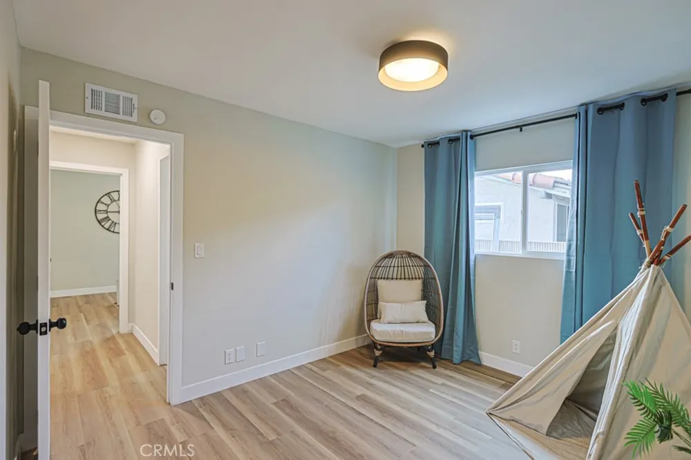 2023 S Janette Anaheim, CA 92802
