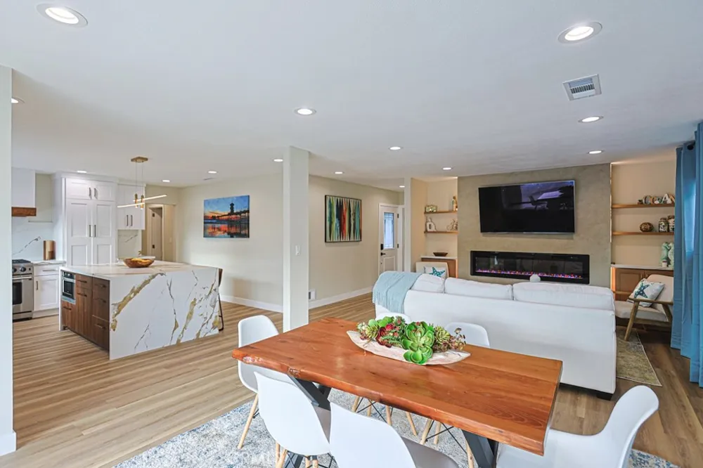 2023 S Janette Anaheim, CA 92802