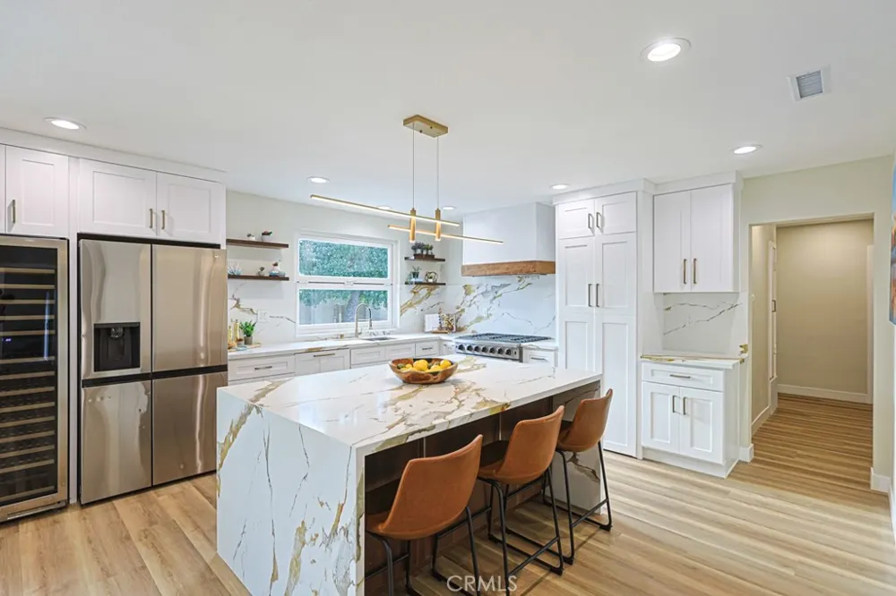 2023 S Janette Anaheim, CA 92802