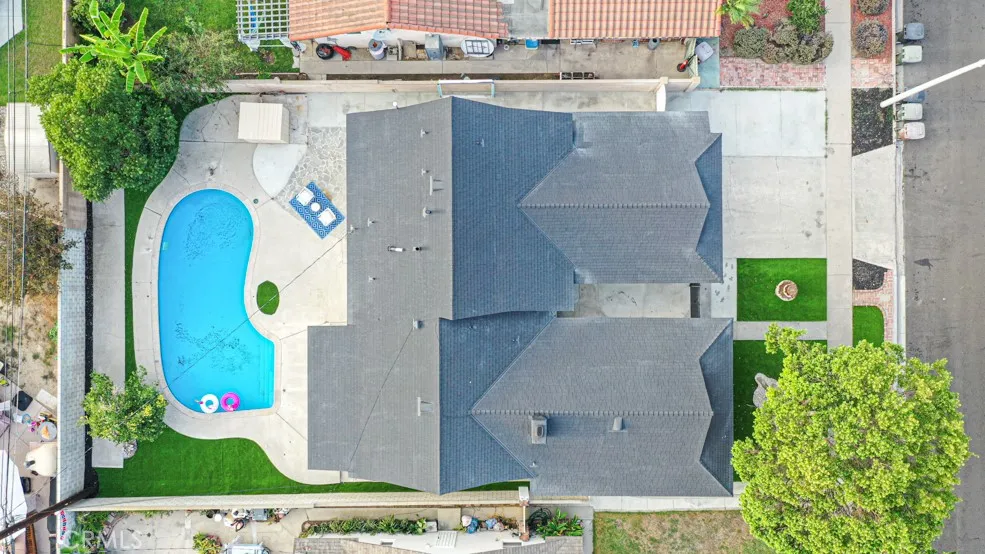 2023 S Janette Anaheim, CA 92802