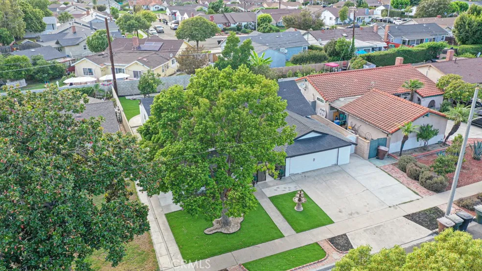 2023 S Janette Anaheim, CA 92802