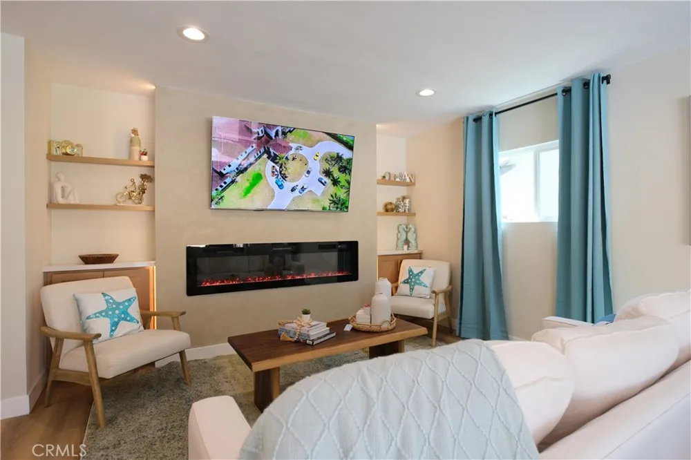 2023 S Janette Anaheim, CA 92802